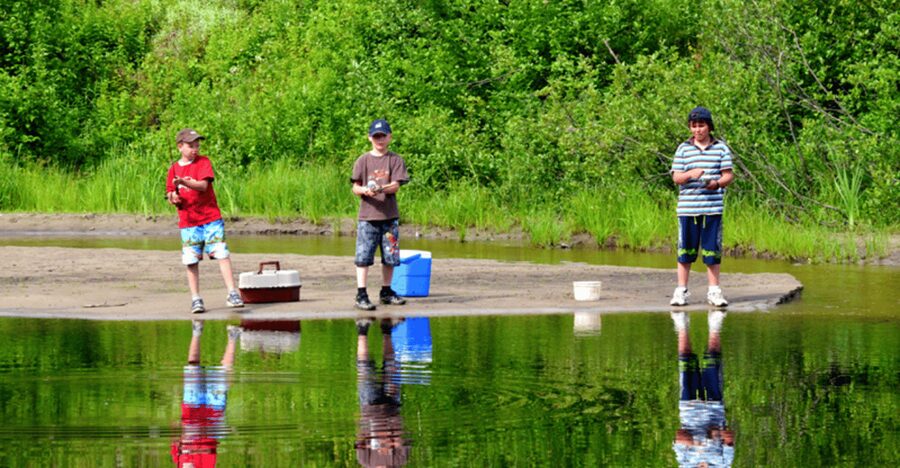 15 min. Tadoussac : Trout Fishing Experience - Where You Start: The Sacré-Cœur Meeting Point and Practical Timing