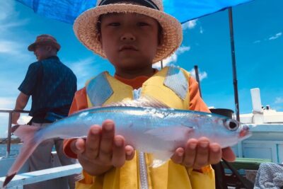 2 hours family fishing in Okinawa - Picking the right departure time (and why it changes the day)