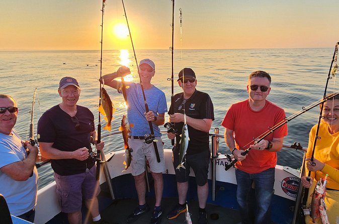 3 Hour Fishing or Sightseeing Charter - Fishing plan: mackerel first, then reef and bottom lines