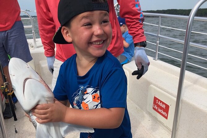 3 Hour Inshore Shark Fishing Trip in Hilton Head Island - Boat size and why photos can feel misleading