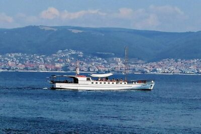4-hour Boat Trip with Fishing, Lunch and Unlimited Drinks in Nessebar - The Old Nessebar vibe: UNESCO in walking-distance time blocks