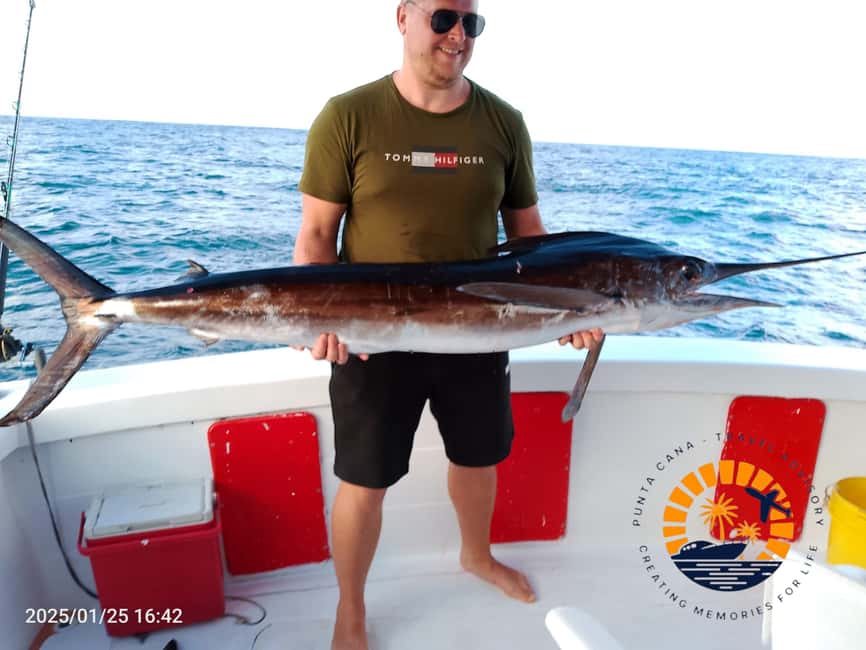 4 hour deep sea fishing experience from punta cana - On-Board Reality: Comfort, Diesel Smell, and Motion-Sickness Prep