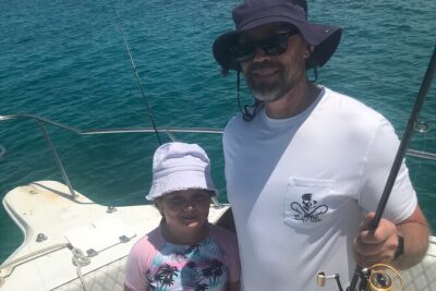 4-Hour Fishing Charter in Nassau - The Boat, the Crew, and the Real-World Comfort on a 26-Foot Day