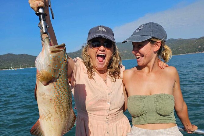 4H Snorkeling and Fishing Cruise on Magnetic Island - Seasonal nature surprises: whales, kites, and wildlife moments