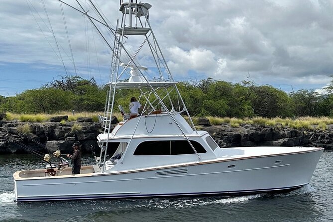 6 Hour Fishing Charter - 6:30 AM in Kailua-Kona: where the day actually begins