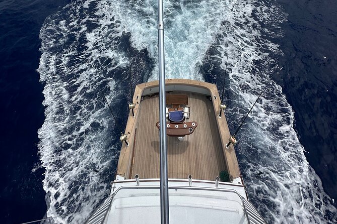 6 Hour Fishing Charter - When the bite is slow, the trip still has shape
