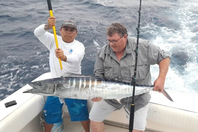 6 Hour Private Fishing Tour in Puerto Aventuras Riviera Maya - Who pays what: the $875 price and the add-ons that can catch you