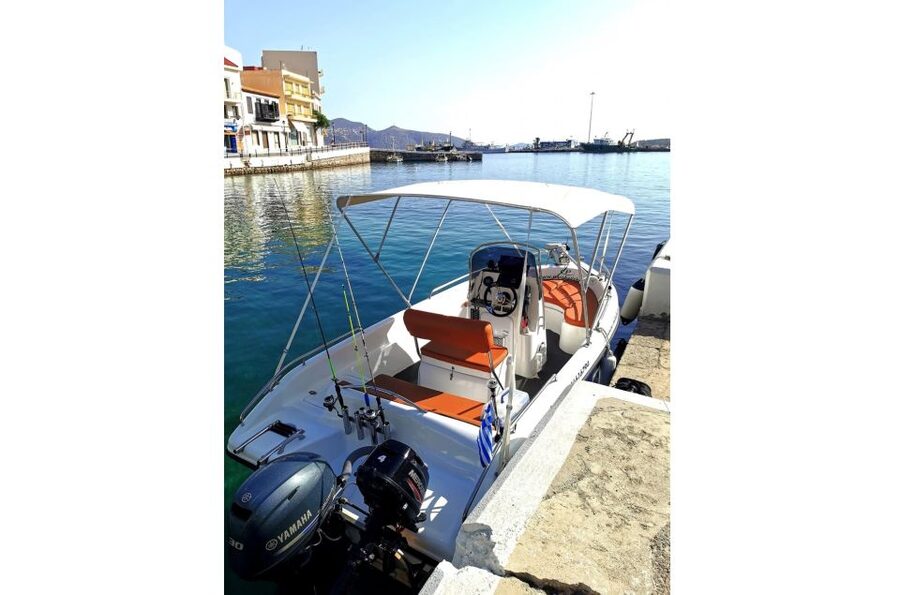 Agios Nikolaos: Mirabello Bay Fishing Trip - When the fish are small: what to do with that reality