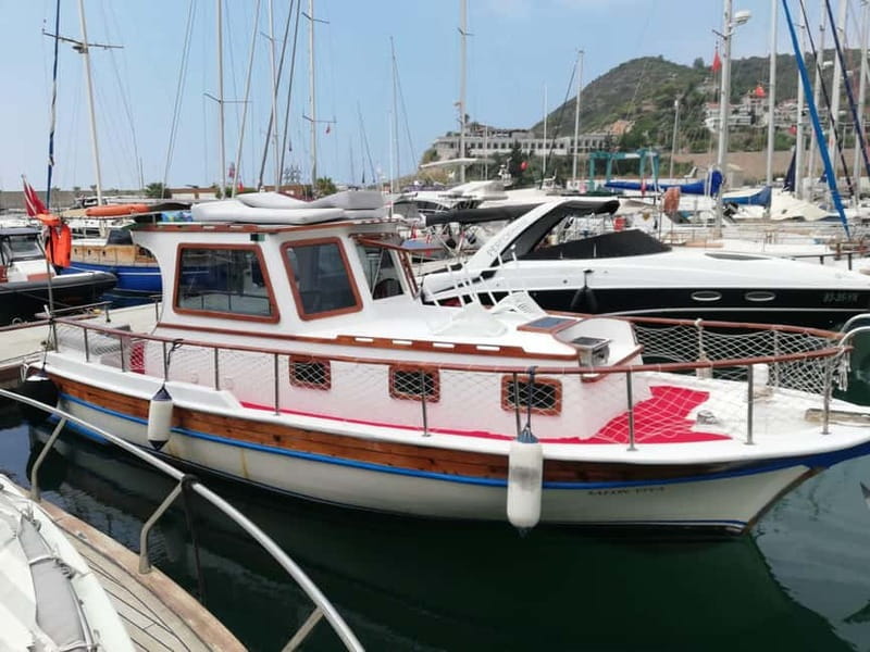 Alanya: Fishing Tour with Lunch and Hotel Transfers - Red Tower to Caves: The Best Parts of the Cruise Segment