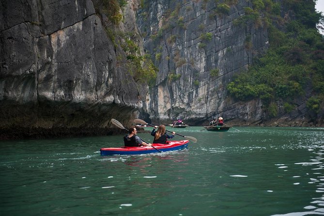Bai Tu Long bay Deluxe cruise 2D1N: fishing villages, meals, cave, kayaking - Hanoi pickup and the pier transfer: convenient, with one possible hiccup
