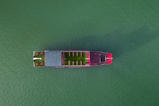 Bai Tu Long Luxury Day Cruise - Fishing Village, Kayak - The On-Board Meal: Lunch That Actually Fills You Up