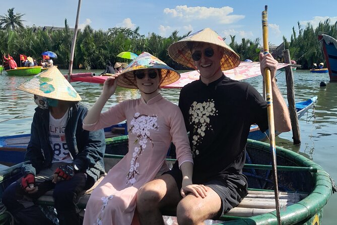 Basket Boat in Hoi An( visit water coconut forest,Crab fishing ) - The family stop: dessert fruit and coconut water cooldown