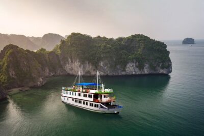 Best Lan Ha Bay Cat Ba Cruise 2 Days 1 Night Less touristy - Day 1 on the Water: Lan Ha Bay + Ba Trái Đào Beach Time