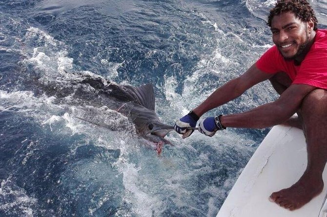 Big game fishing trips Boa Vista - How the captain runs the fishing: trolling plus technique coaching
