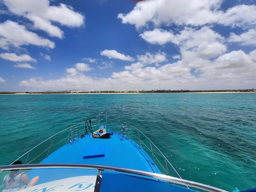 Boa Vista: Motoryacht Trip with Fishing, Snorkel, Beach BBQ - Weather, sea conditions, and pacing: the calm part is planned, but the ocean decides
