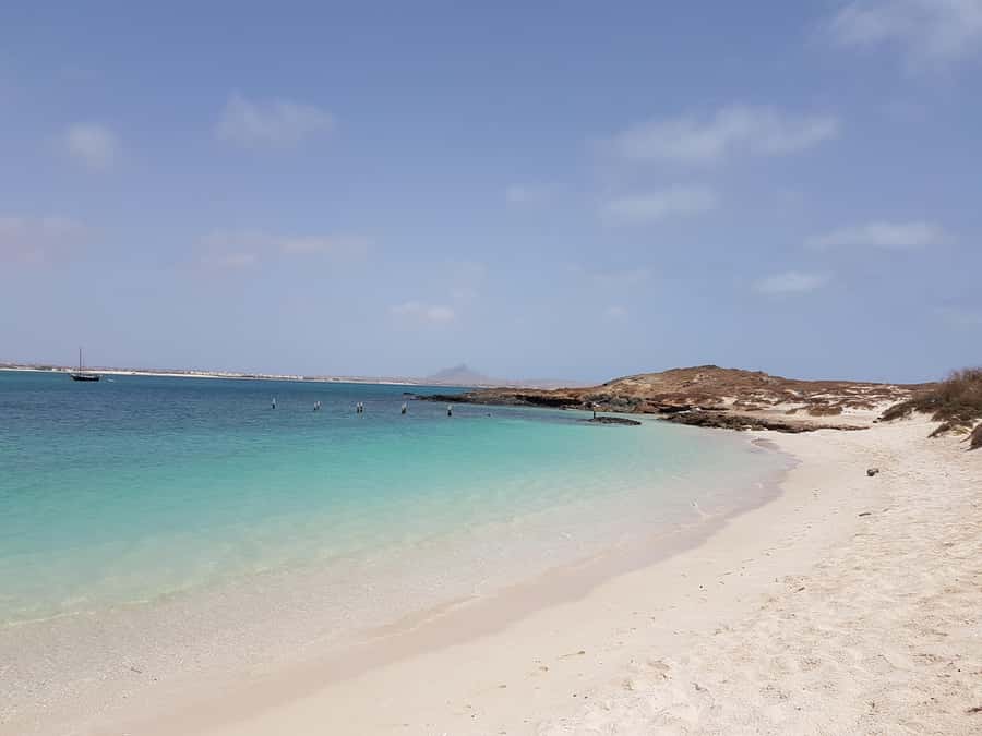 Boa Vista: Motoryacht Trip with Fishing, Snorkel, Beach BBQ - The Bay of Chaves cruise: the most “holiday” stretch of the day