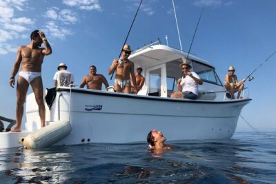 Boat fishing, boat tours, boat party - Picking the Right Day Style: Fishing Course, Fun Course, or Both