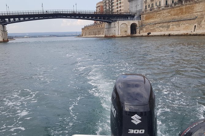 Boat fishing, boat tours, boat party - Swimming in Shallow Water: Fun, Safety, and Comfort