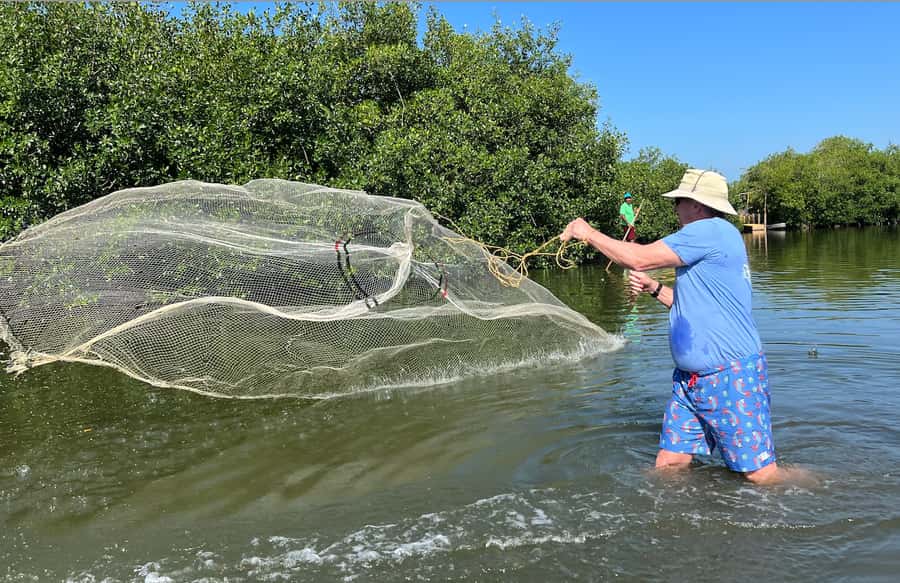Cartagena Fishing, Crabbing, Birdwatching Experience + Lunch - Meeting in La Boquilla at Restaurante El Ñato (and the Simple Start)