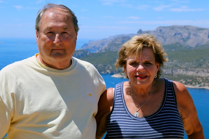 Cassis ancient fishing port, Calanques & spectacular Cap Canaille private tour - Lunch Breaks and What to Do With the Unscheduled Time