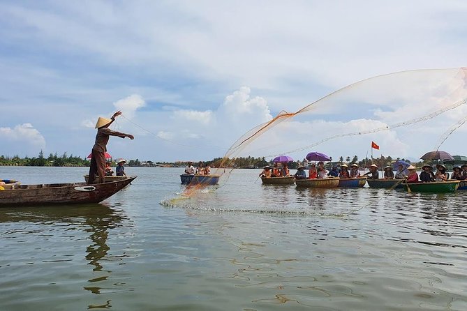 Cooking Class Hoi An:Local Market, Basket Boat, Fishing & Cooking - The Family Restaurant Pause: Welcome Drink and Rustic Countryside Time