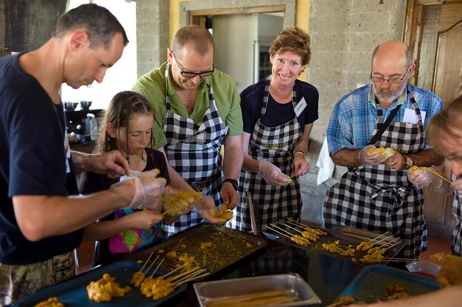 Cooking Class , Local Market , Basket Boat And CRABS FISHING - Price and value: is $65 worth it?