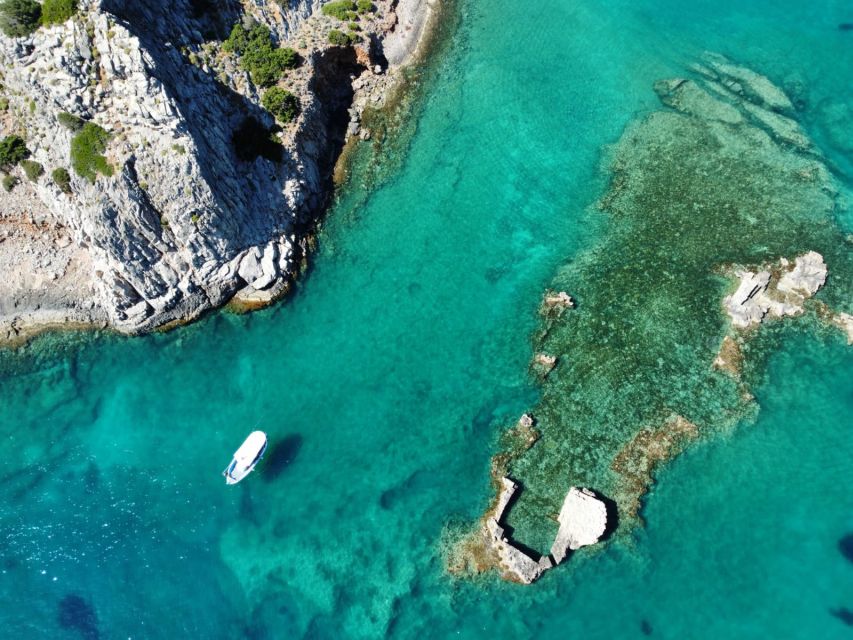 Crete: Fishing & Swimming Boat Cruise with Lunch & Drinks - Boat Size, Comfort, and Group Dynamics (Small Group Means Less Waiting)