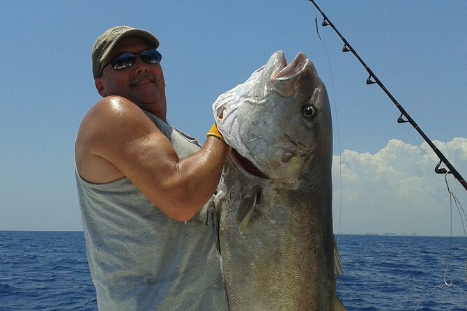 Deep sea fishing charters in Fort Lauderdale aboard 52' Hatteras - Smart Planning Before You Board in Fort Lauderdale