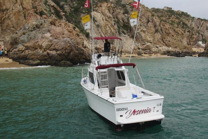 Deep Sea Fishing for 5 Hours from Cabo San Lucas - Crew Style: Help When the Fish Hits