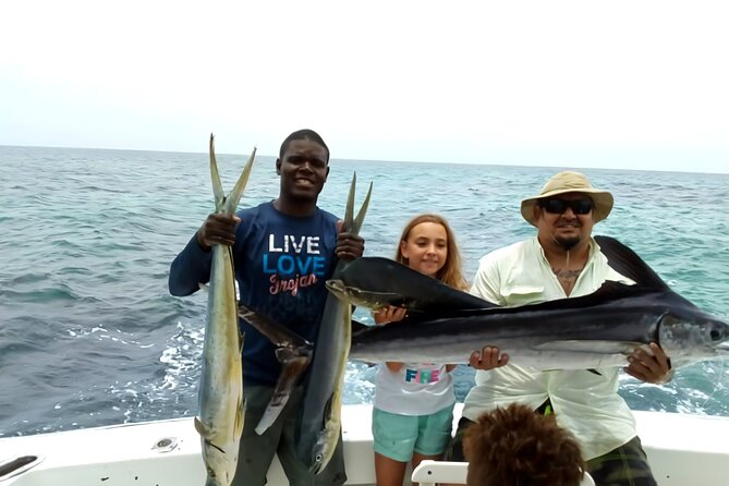 Deep sea fishing in Punta Cana and Bávaro. - From Bávaro hotels to Jellyfish Beach: the day starts clean and quick