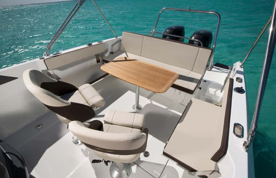 Dubai: 4-Hour Private Deep Sea/Trolling Fishing Trip - Inclusions you’ll care about: gear, bait, towels, and water