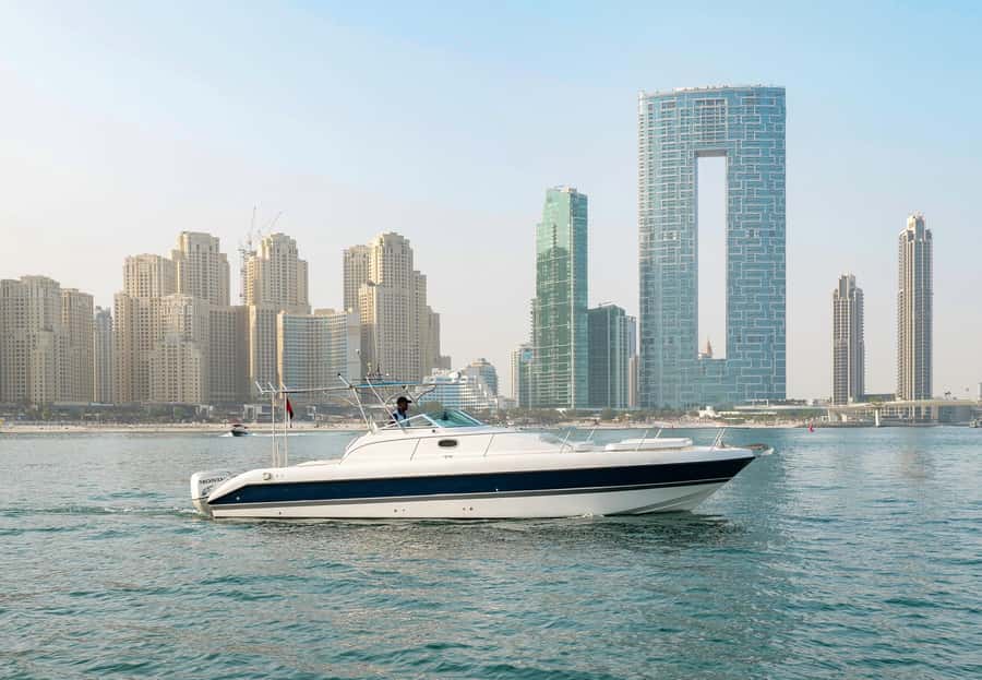Dubai: Fishing Trip with Equipment and Crew - Why the Included Gear Actually Improves Your Trip