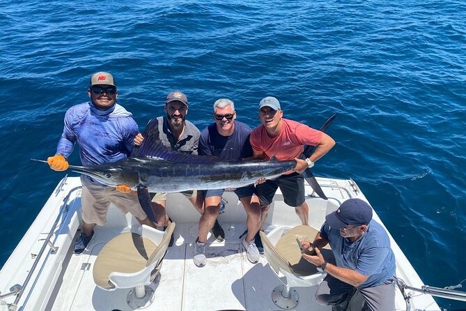 Exclusive Fishing Experience in Los Cabos – Aboard the Phantom I - Key Things I’d Book This For