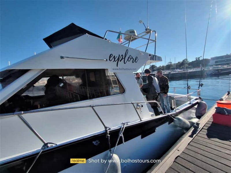 Explore Sesimbra: Private Sport Fishing All Inclusive Tour - Check-in and the fishing license rule (the part that saves headaches)