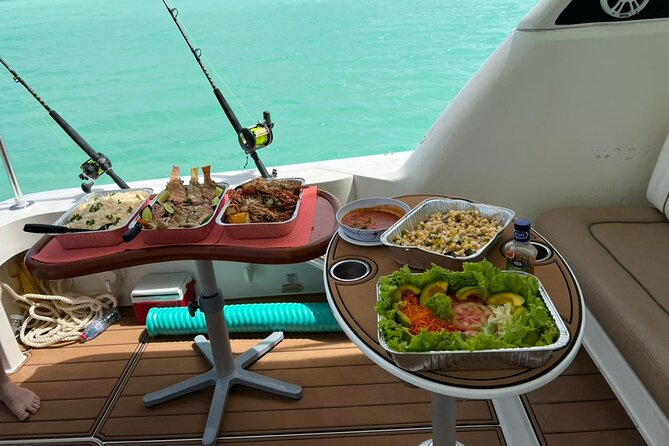 Fishing And Eating Straight From The Sea ( SAONA ISLAND AND PALMILLA) - Price and group value: $1,500 for up to 8 people
