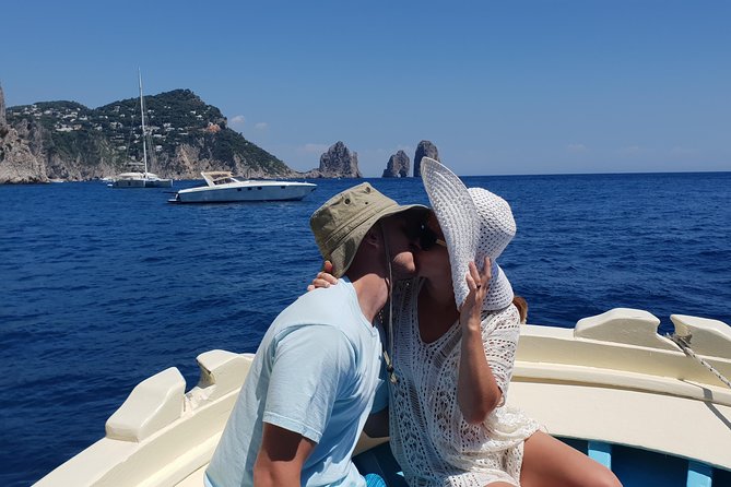 Fishing and Tourism in Capri - Swimming stop and snorkeling gear: when to swap fish lines for water time