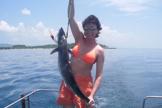 Fishing Day Trip in Koh Samui - Lunch and drinks: BBQ with catch + a real break