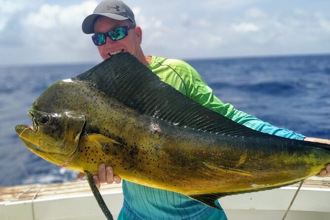 FISHING PRO CHARTERS - Boat Excursion - Sobre Las Olas - Rough Water Reality: How to Prepare for Choppy Caribbean Trips