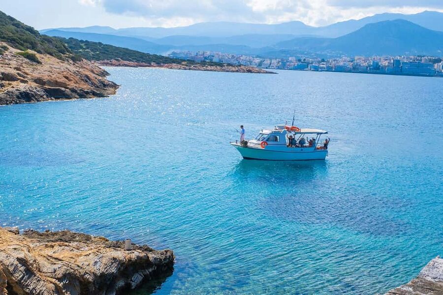 Fishing Trips Agios Nikolaos - Fishing around Mirabello Bay: how the captain sets you up