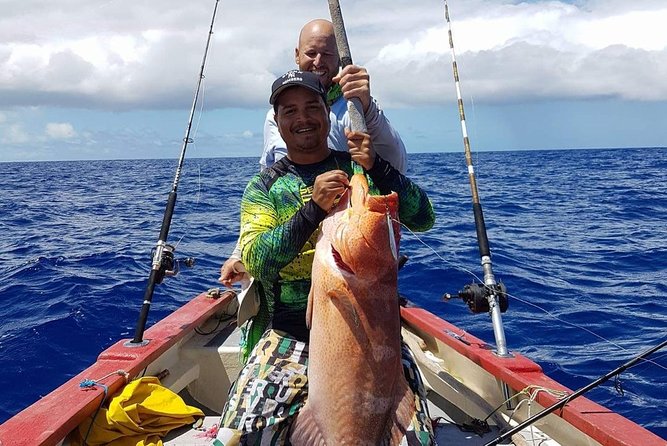 Fishing Trips. Popping, jigging, big game, live bait - Getting there: Allee Tamarin and returning to the start