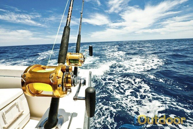 Fort Lauderdale Deep Sea Fishing Charters - Leaving Fort Lauderdale: New River Views and Causeway Ship Spotting