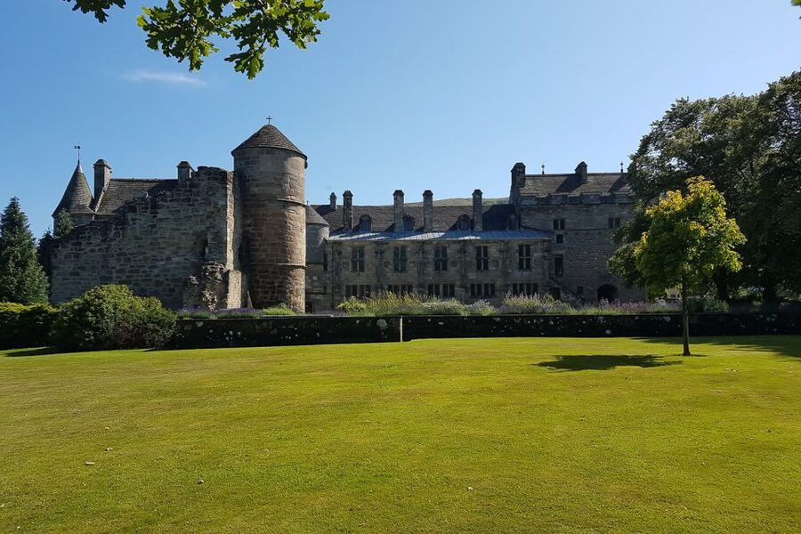 From Edinburgh: St Andrews and Fishing Villages of Fife Tour - Falkland Photo Stop and the Outlander Connection