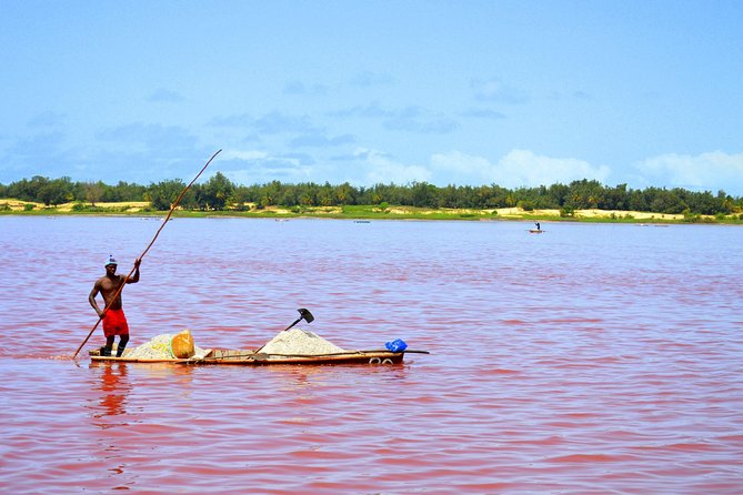Full-Day PINK LAKE and FISHING VILLAGE combination - Lunch with a three-course meal: fuel for the afternoon