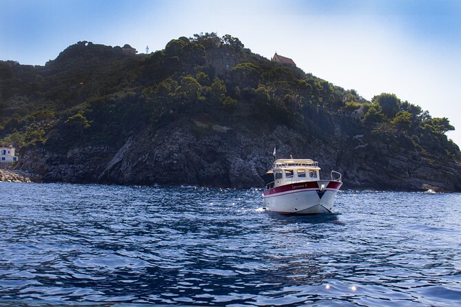 Group Capri tour , visit of caves, fishing legend and swimming - Marina Piccola: your real swimming and snack break (3 hours)