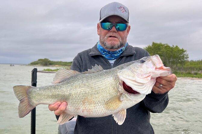 Guided Fishing Trip on Canyon Lake - Four Hours on Canyon Lake: The Real Flow of the Trip