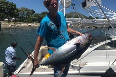 Half Day Big Game Fishing private charter - The boat and crew: Trojan power and hands-on help