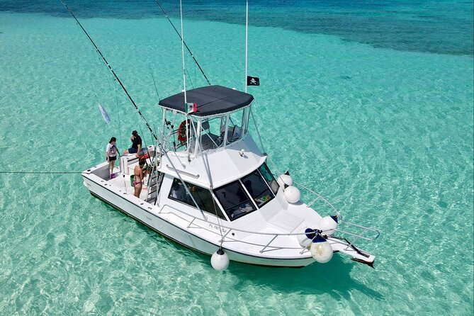 Half Day Private Fishing Charter in Cozumel - Onboard Comfort: Toilet, Shower, Snacks, and the Little Things
