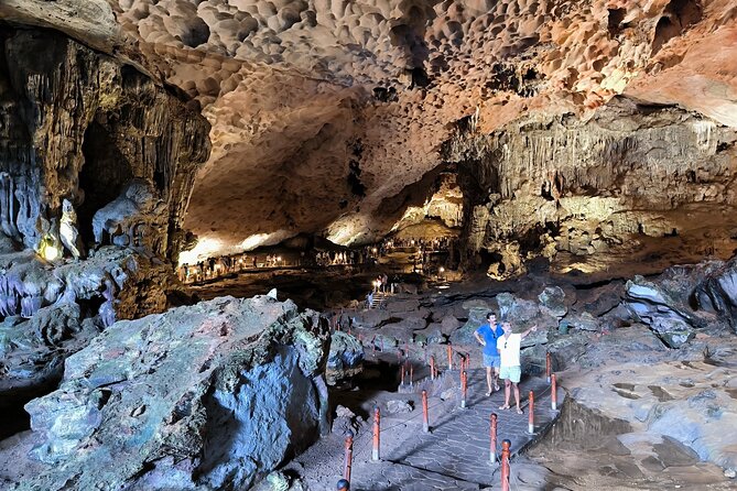 Halong & Bai Tu Long Luxury Day Tour - Fishing village & Kayak - Caves and Viewpoints: Sung Sot, Ti Top, and Thien Canh Son