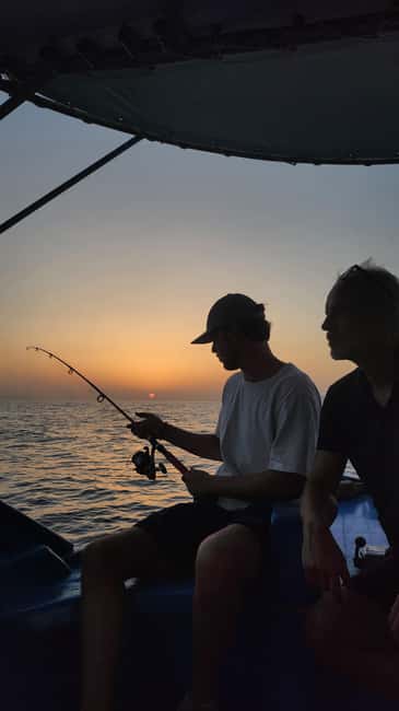 Hersonissos: Agapi Fishing Trips Sunset Cruise - Group size and crew language: small and friendly