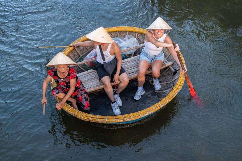 Hoi An: Basket Boat and fishing Crabs Tour - Bamboo Basket Boat Ride Through the Coconut Forest Channels
